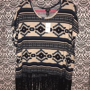 🌼🌸 NWT Fringe Blouse 🌺🌼